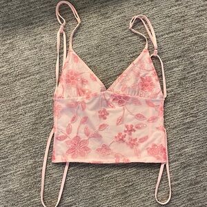 EDIKTED- Pink Floral Embroidered Crop Top one size fits all -